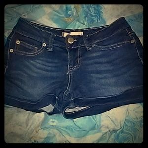 No Boundary size 5 denim shorts